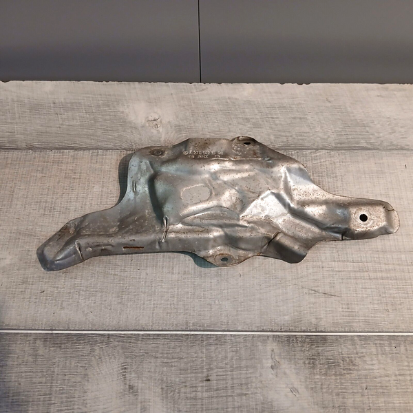 Hitteschild Turbo Mercedes-Benz M270 W117 W176 W246 A2701421320