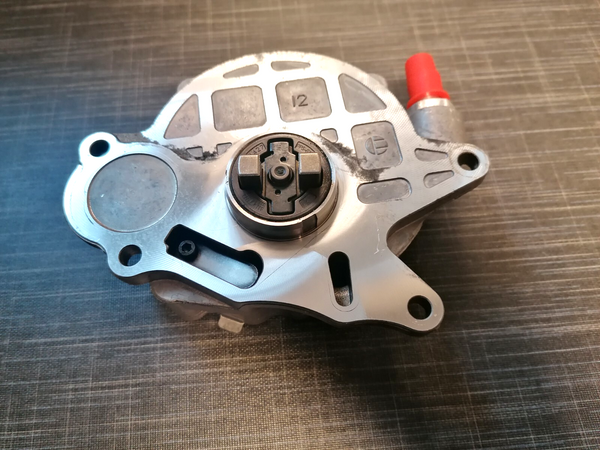Vakuumpumpe Unterdruckpumpe original Audi VW Seat Skoda 2,0TDI CJC 03L145100