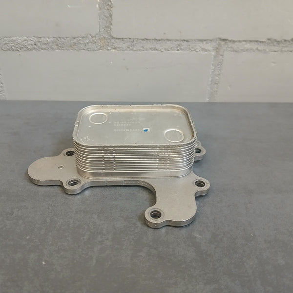 Oliekoeler Radiateur CITROËN C3 C4 DS3 DS4 OPEL CROSSLA 9815697880