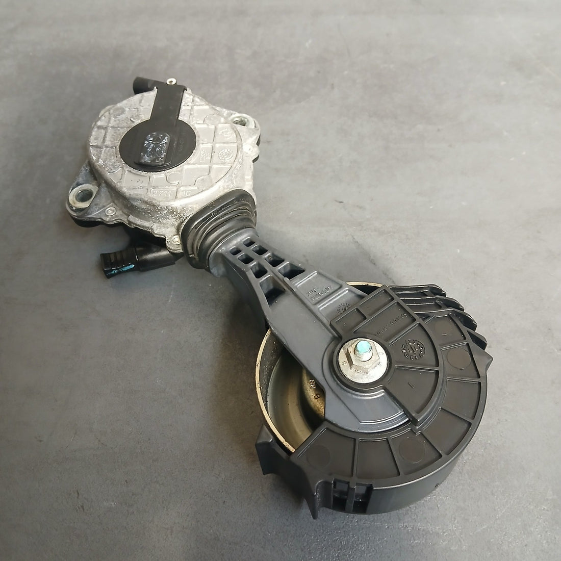 PSA Peugeot Citroen Riemenspanner Spannrolle Keilrippenriemen V759883280