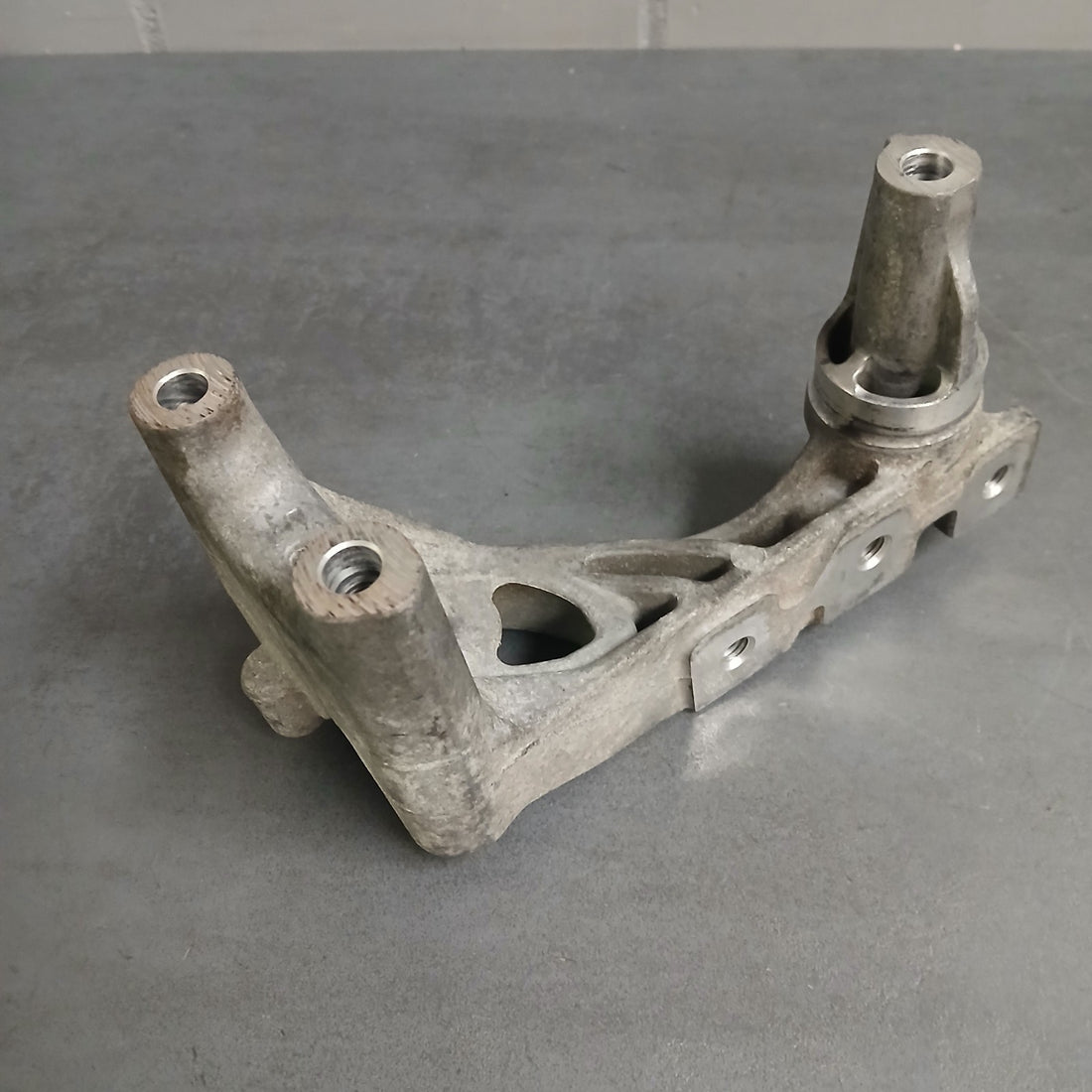 Motorhalter für VW Audi Skoda Seat 2.0 04L199207H  -Original-