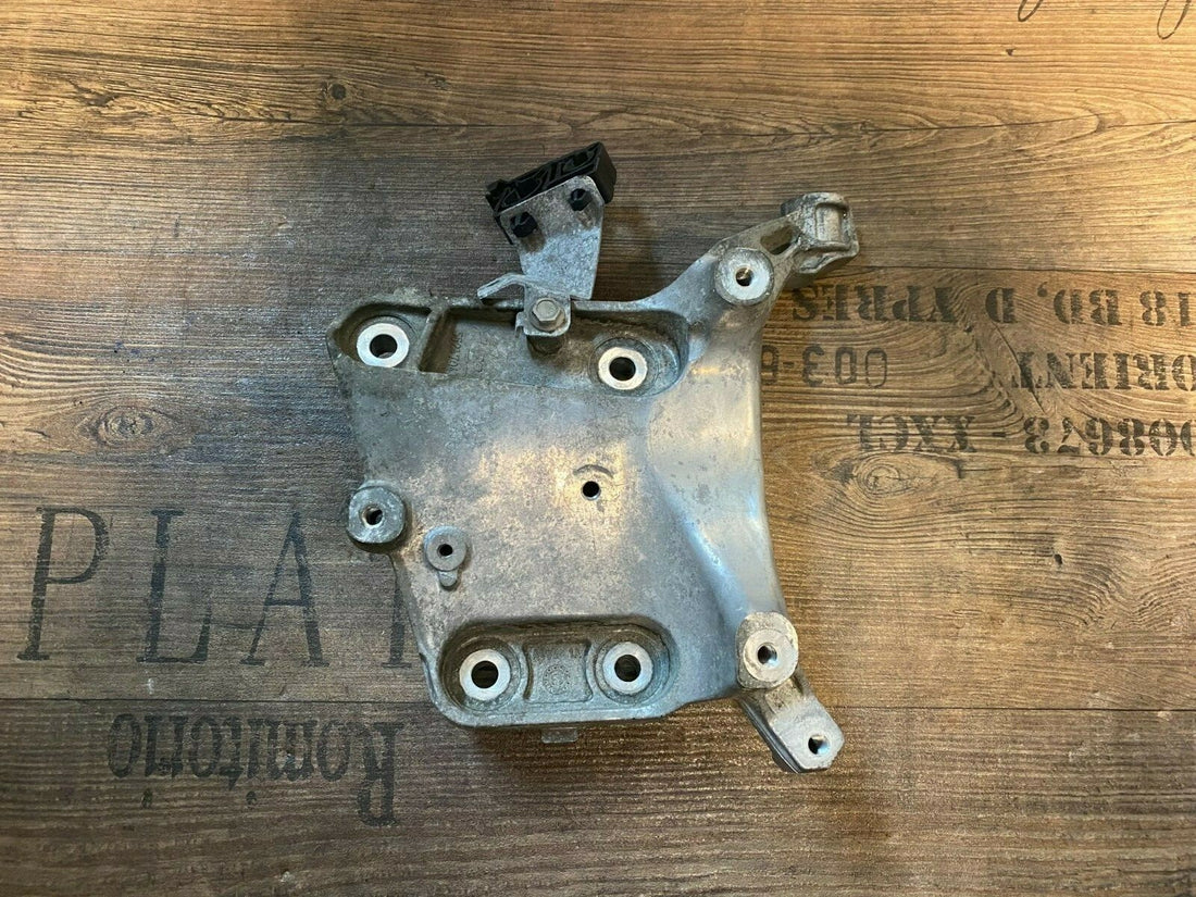 Alfa Romeo Giulietta 1.8 TBI Halterung Klimakompressor 55247043