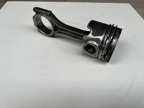 VW Audi Seat Skoda 2.0 TDI CFH Piston Connecting rod V400