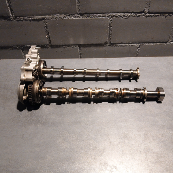 Nockenwellen & Versteller ORIGINAL VW Audi A4 2.0 TFSI 06L103166F 06L101F