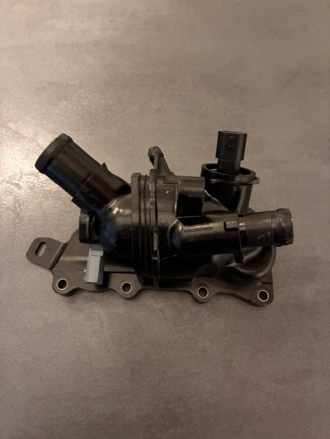 Thermostatgehäuse für Nissan Renault Dacia 110607087R