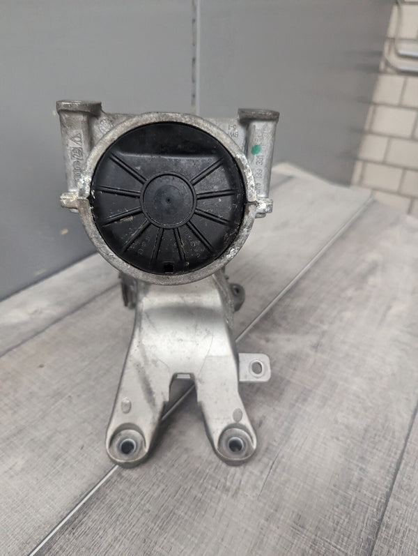 Engine mount Audi A4 Audi Q5 8R0199381