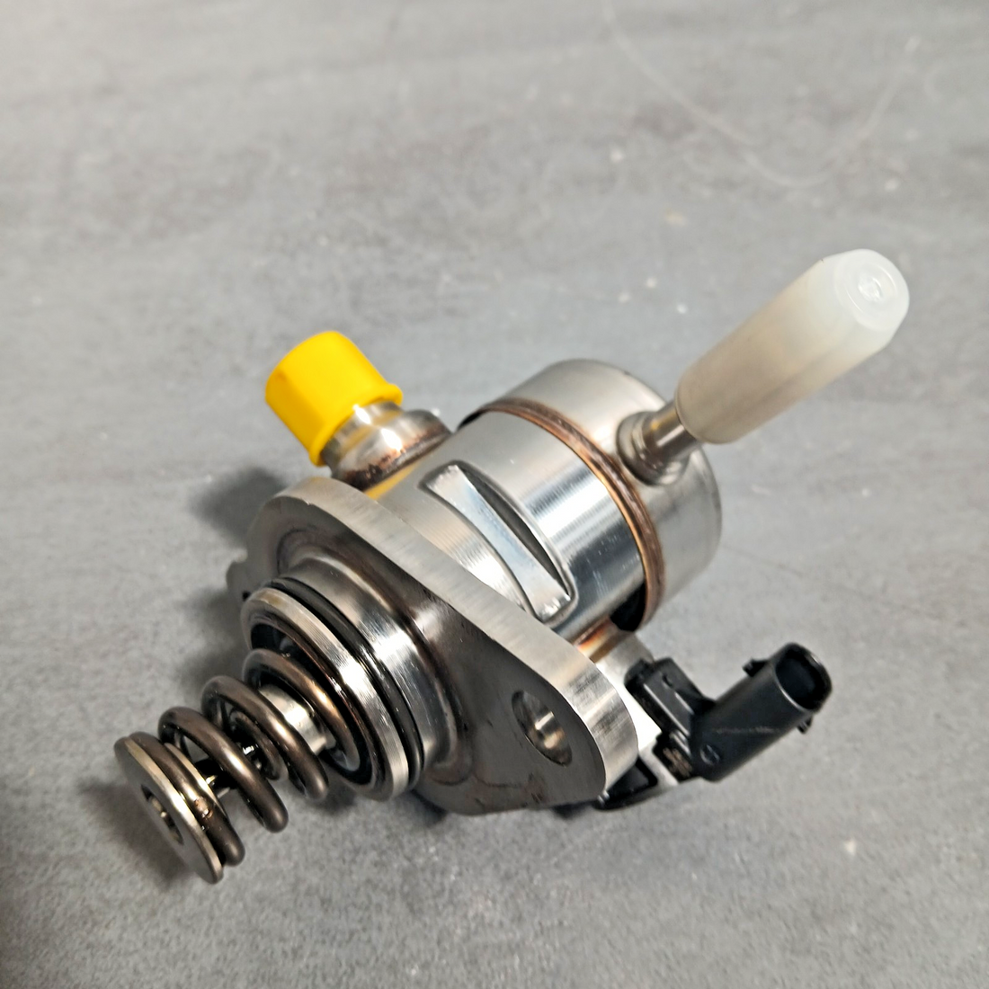 PSA Opel Peugeot Citroen Hochdruckpumpe 28446039