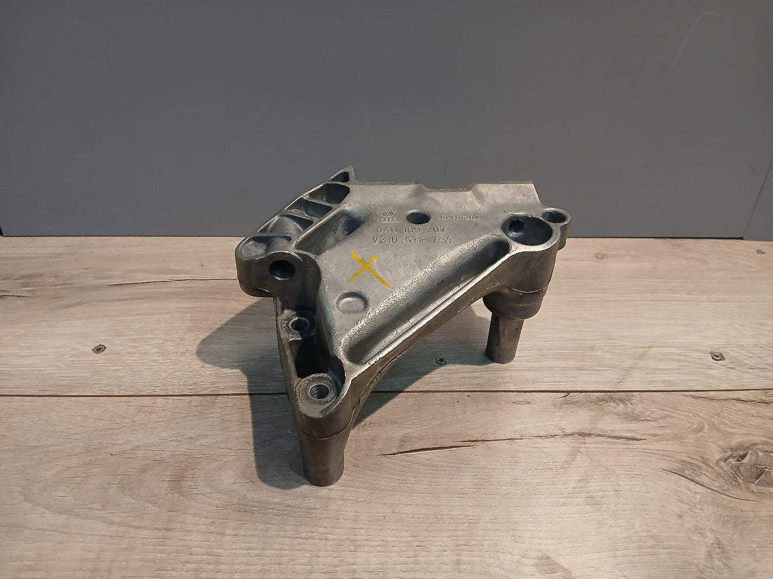 Original VW Seat Skoda Audi Motorhalter 04L199207