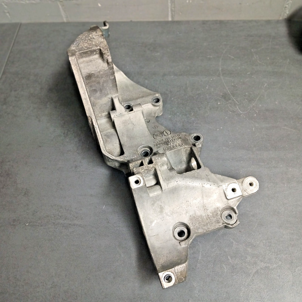 VW Aggregatehalter für die Lichtmaschine und den Klimakompressor 03L903143Q