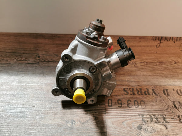 Original Ford Peugeot Citroen Einspritzpumpe Hochdruckpumpe 1,5 TDCI 0445010592