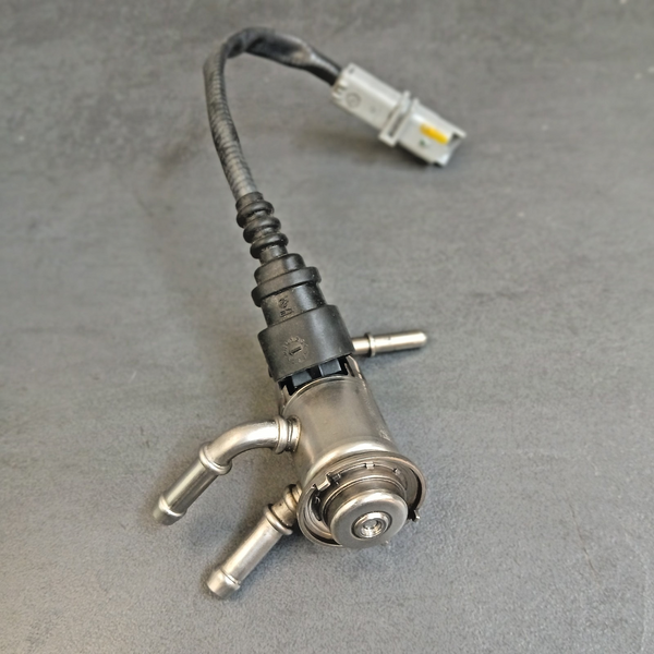 Renault Scénic IV Einspritzventil AdBlue Einspritzdüse für 1.7 2.0 208997976R