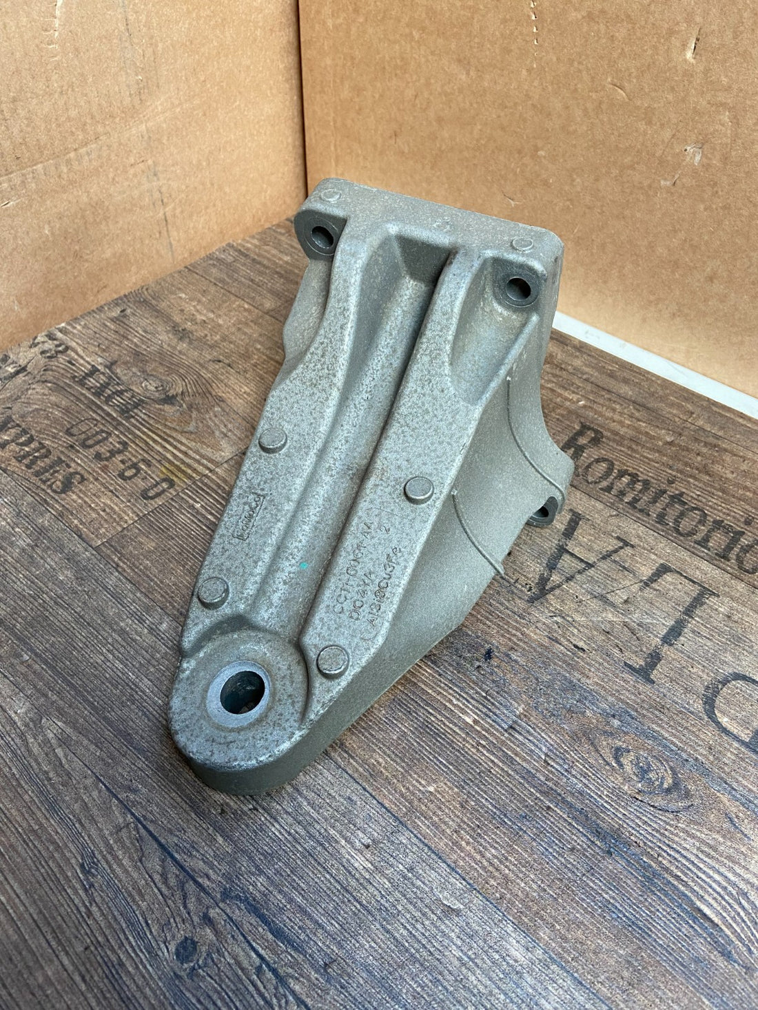 Original Ford Transit 2.2 TDCI DRRB Motorhalter CC11-6061-AA