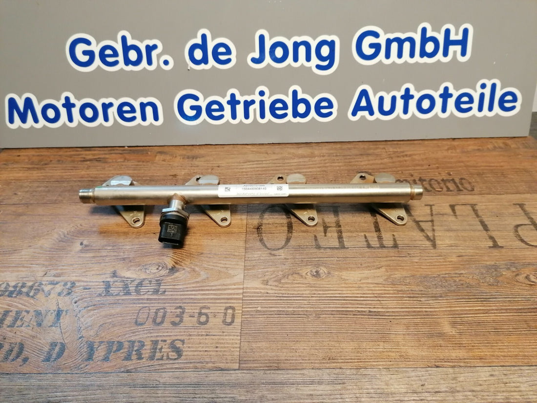 Mercedes-Benz GLA 1.6 Einspritzleiste Verteilerrohr A2700701595 A2781530728