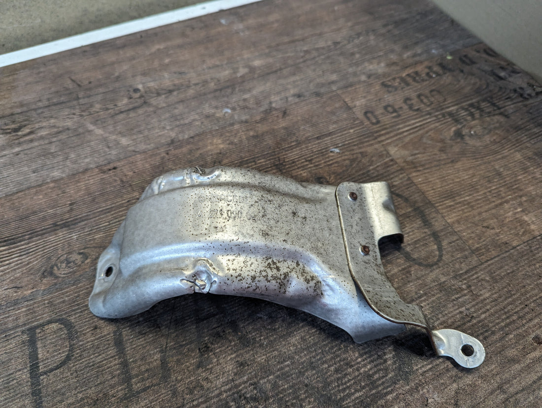 Mercedes Benz Abschirmblech Turbolader A2710900234