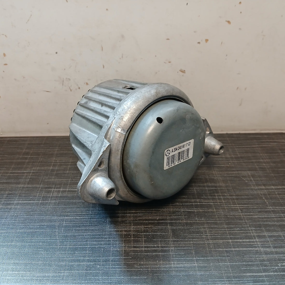 Mercedes-Benz W204 Motorlager A2042406017