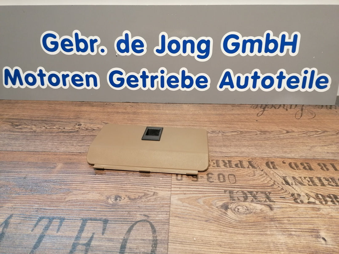 Original Land Rover Discovery Klappe zum CD Wechsler unterm Sitz EAM000010SUC