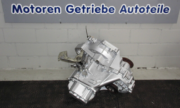 VW Golf VII, 1.5 TSI 6 Gang Getriebe · SEL