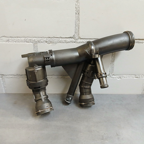 Thermostatgehäuse VAG VW Audi Seat Skoda 1.6 2.0 TDI 04L121071E 04L121026F