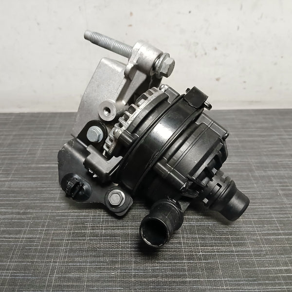 BOSCH Zusatzwasserpumpe Dacia Duster 2024 210104389R