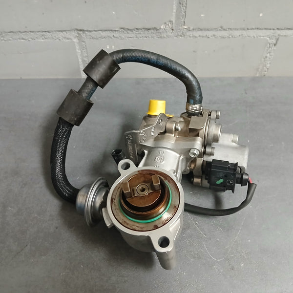 Mercedes-Benz Kraftstoffpumpe Pumpe A2710702201