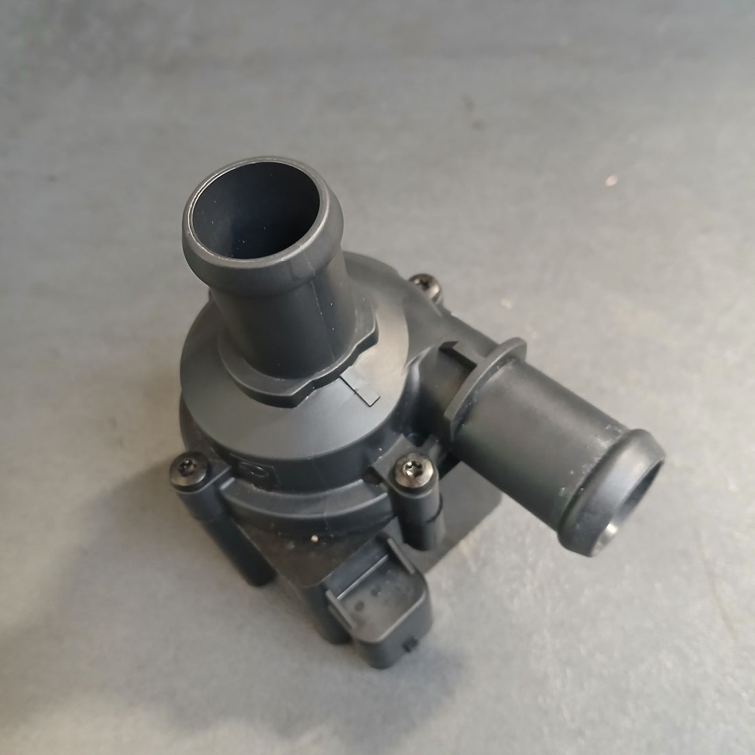 | VW Golf VII 7 & Audi A1 Q3 2.0 TSI | Zusatzwasserpumpe Wasserpumpe 5Q0965561B