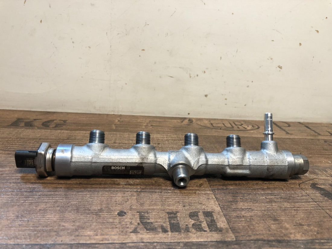 Peugeot Citroen Ford 1.5 Blue HDi YH01 Rail-Rohr 9821399680