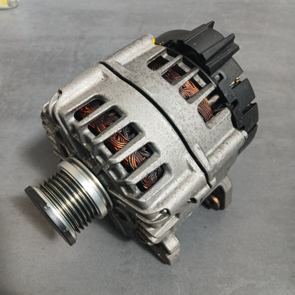 Original VW Lichtmaschine 04L903024A -erst 35.000Km-