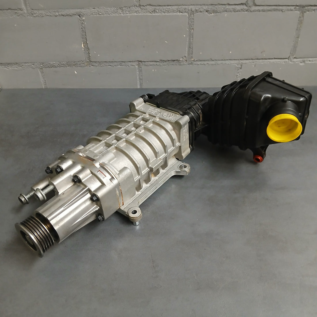 Original Kompressor Aufladung / Turbolader VW SCIROCCO III 137 KWB    03C145601E