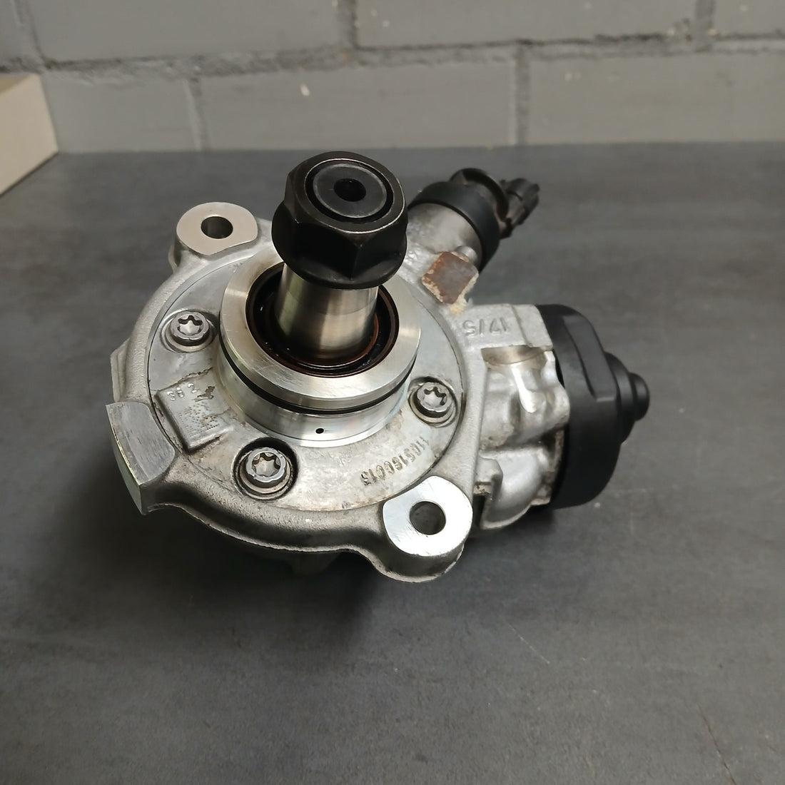 Original Kia Hyundai Hochdruckpumpe   33100-2F600   0445010598
