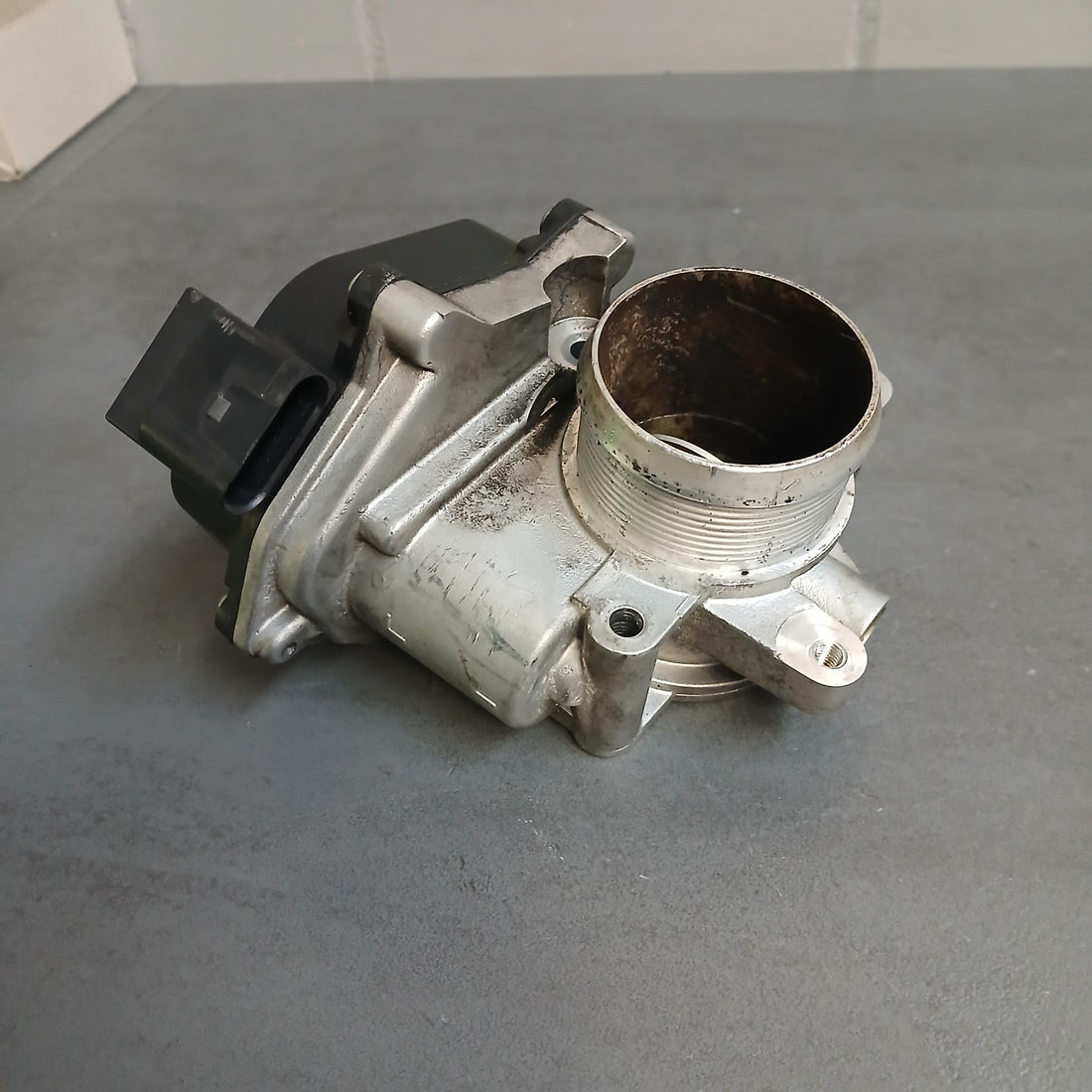 Drosselklappe Regelklappe Audi Seat Skoda VW   03L128063AD