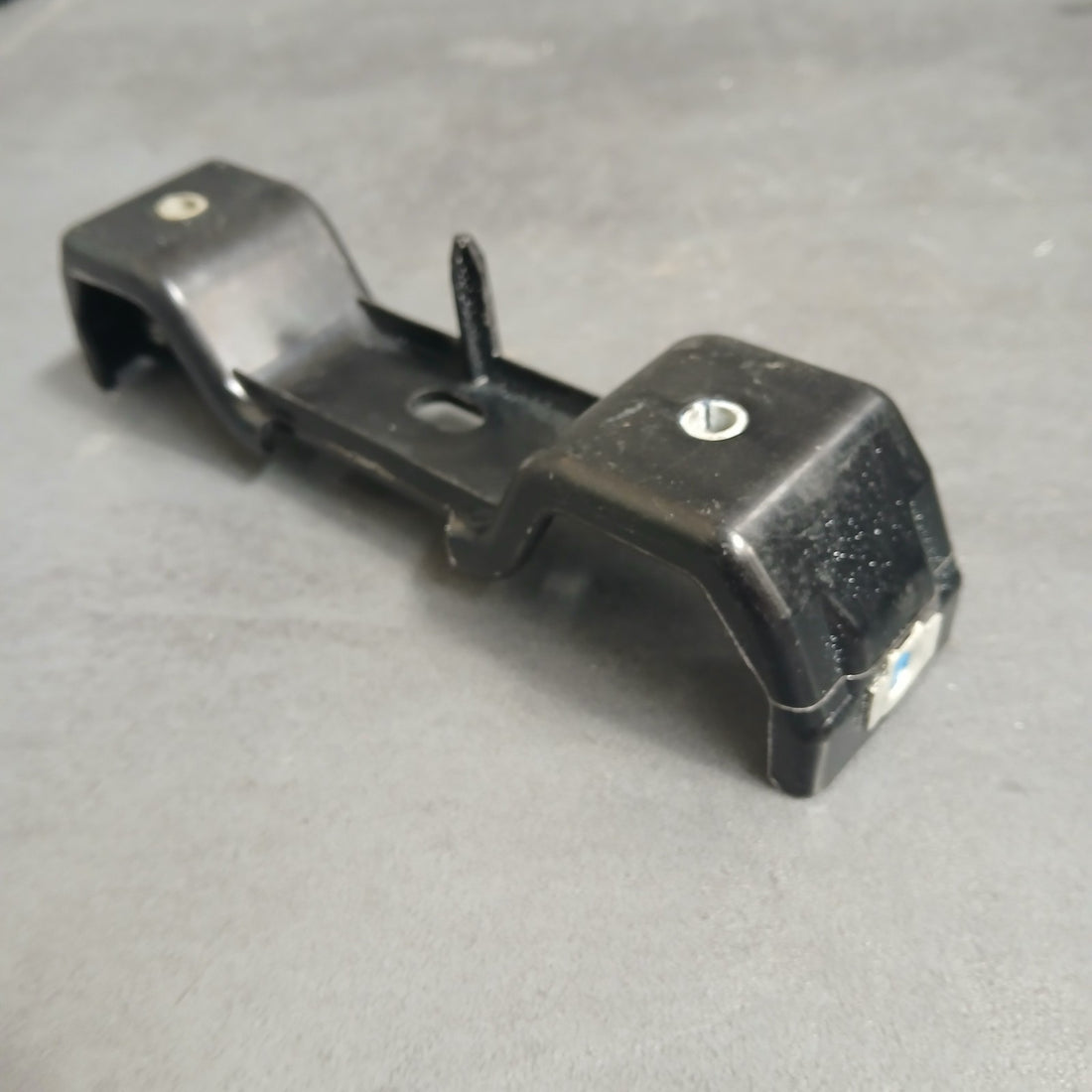 Ford Kuga III  Einzelteil Halterung / Trägerrahmen Armaturenbrett  LJ7BS045B38A
