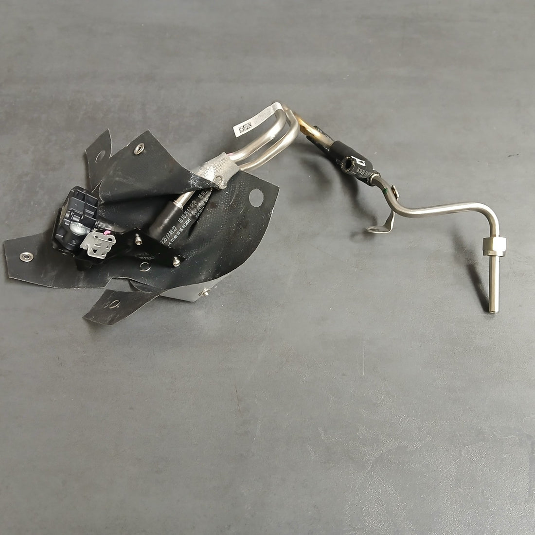 VW Audi 2,0 TDI Steuerleitung 05L131552AS mit Differenzdruckgeber 04L906051R