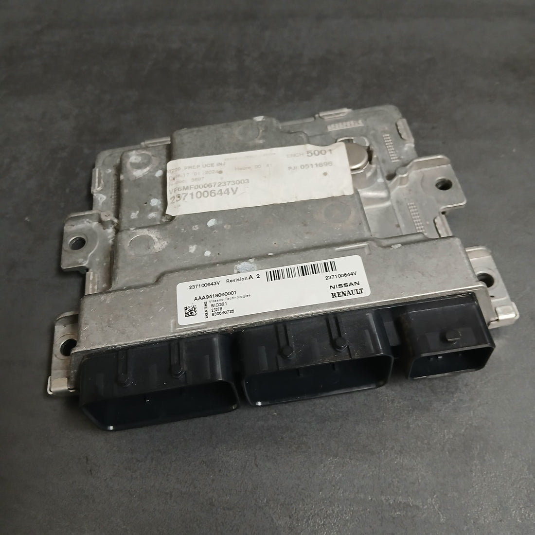 Motorsteuergerät Renault Master III  237100643V   237100644V Revision   A2