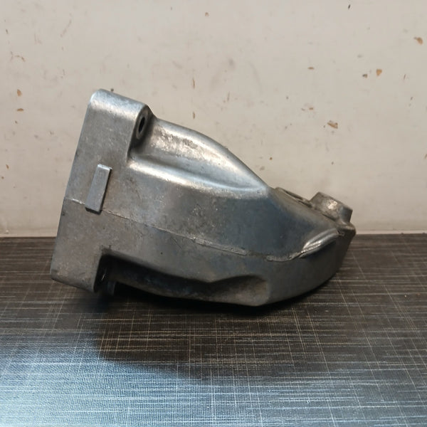 Engine mount right Mercedes-Benz M642 A6422236404
