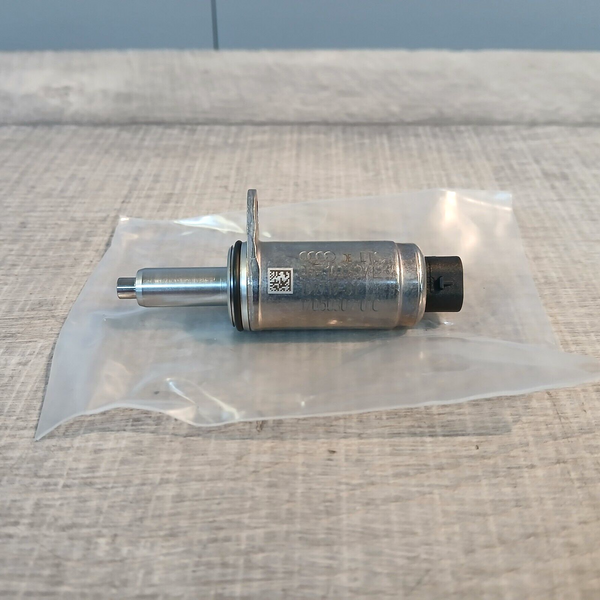 Control valve Camshaft adjustment Original VAG VW Audi TSI TFSI 06E103697L