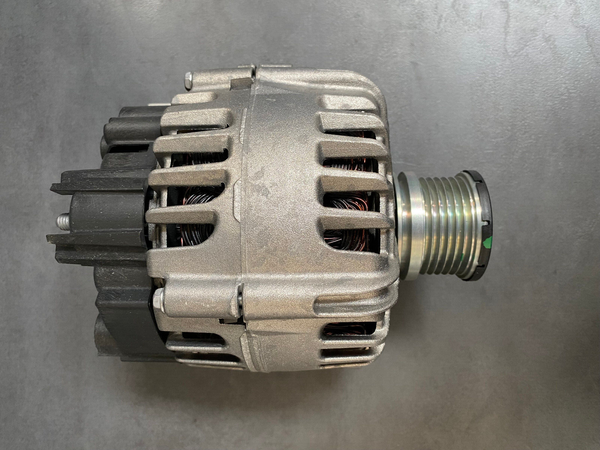 VW Audi Seat Skoda 1.6 - 2.0 TDI lichtmaschine NEU Original VW 03L903023J