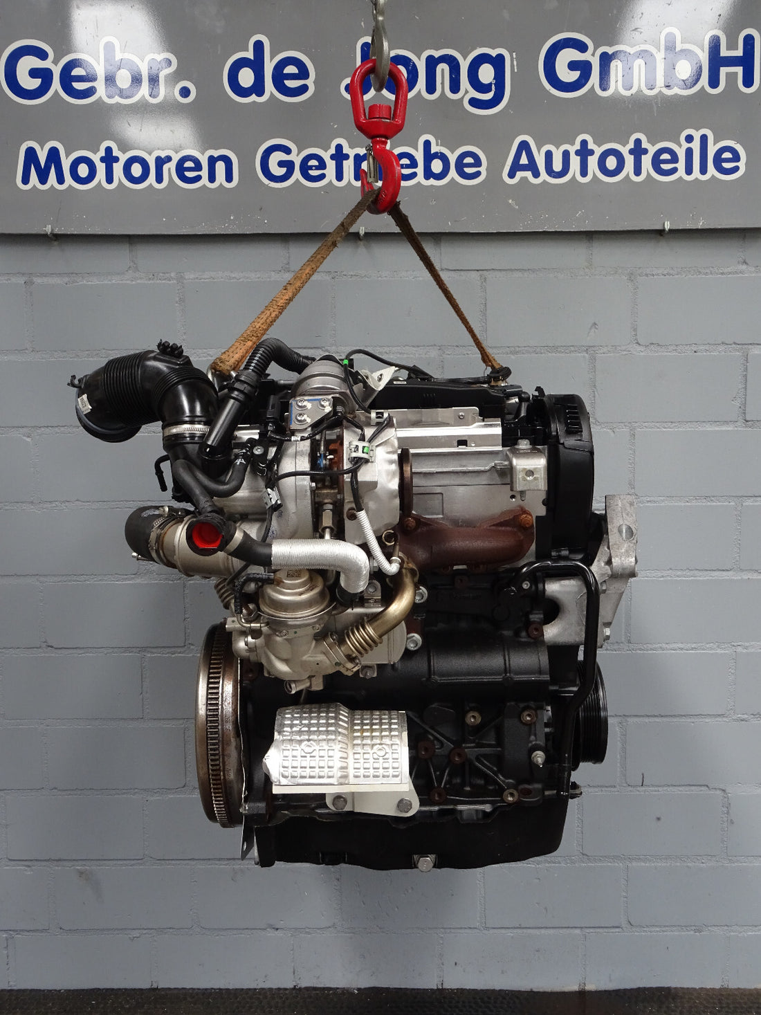 - TOP - Motor VW Tiguan 2.0 TDI  - - CRG - - Bj. 2019 - - NUR 135KM - - KOMPLETT