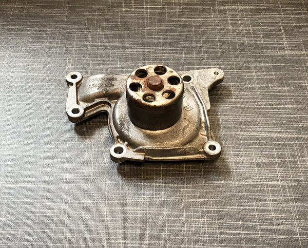 Water pump Mercedes-Benz Dacia Nissan Renault 8200713853
