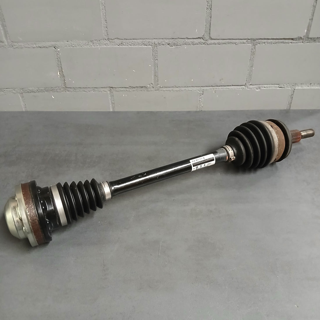 Original Antriebswelle links vorne VW Transporter T5 Bus  7LA407271B