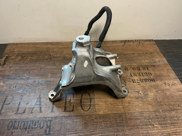 Original Audi A6 4G 2.0 TFSI Engine mount Support bracket right 4M0199308BL