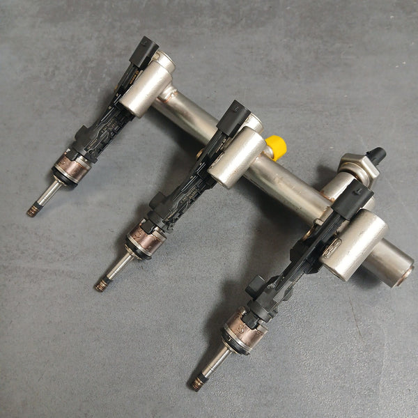 PSA Opel Peugeot Fiat Kraftstoffverteiler 9846984680 Injektoren 026150007H
