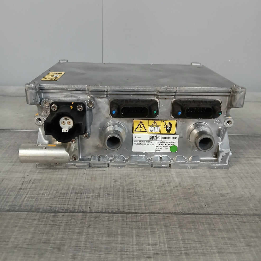 Original Mercedes Benz C-Klasse Batterieladegerät VST A0009001108