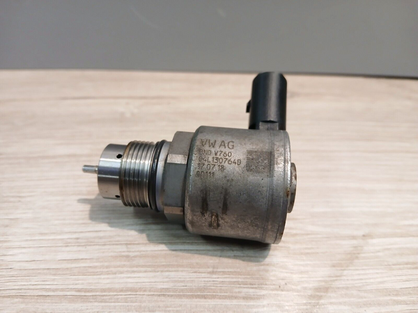 Original Druckregelventil VW Audi Seat Skoda 1.6 2.0 TDI 04L130764D