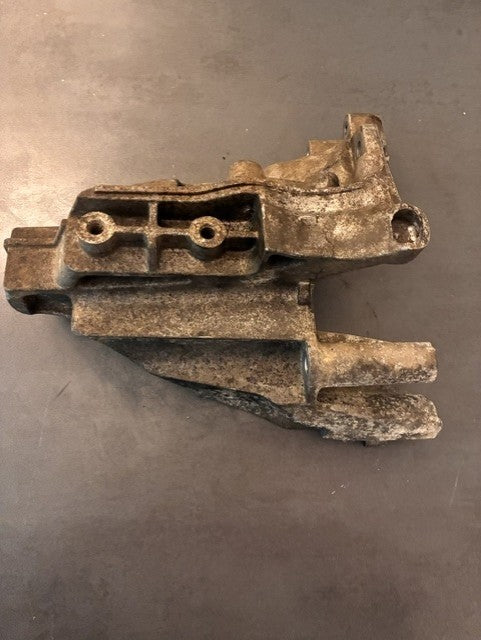 Motorhalterung  Für VW Crafter 2N0407104B
