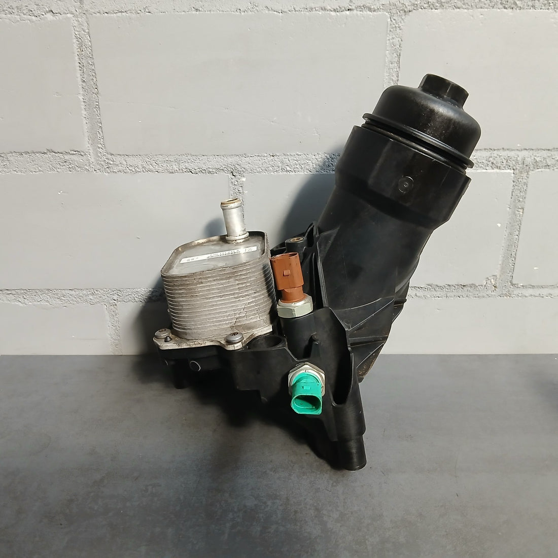 Original VW Audi  Ölfiltergehäuse mit Ölkühler 03N115389H 03N117021A