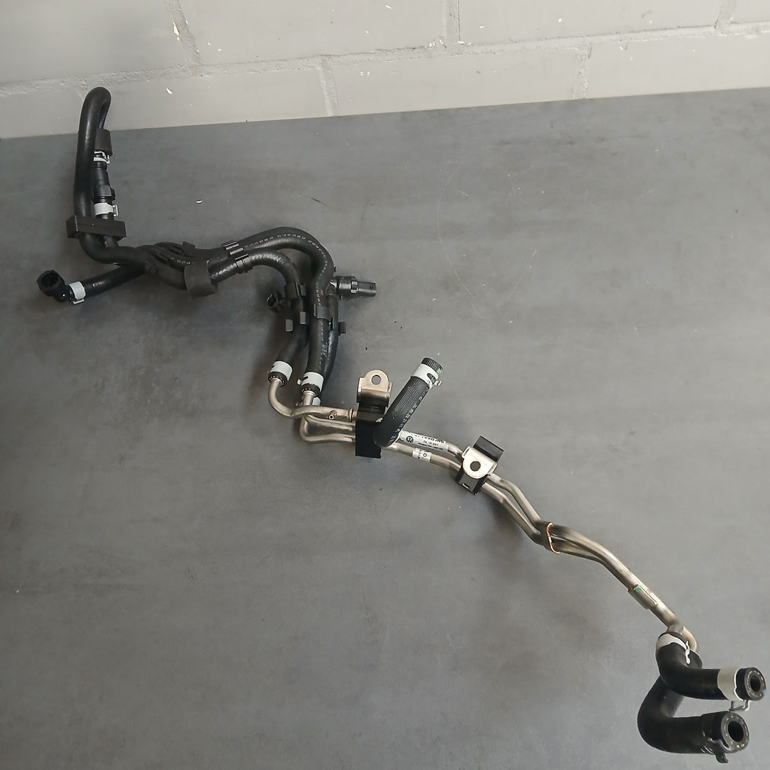 Original VW Diesel-Hochdruck-Kraftstoffleitungen, 04L130308F