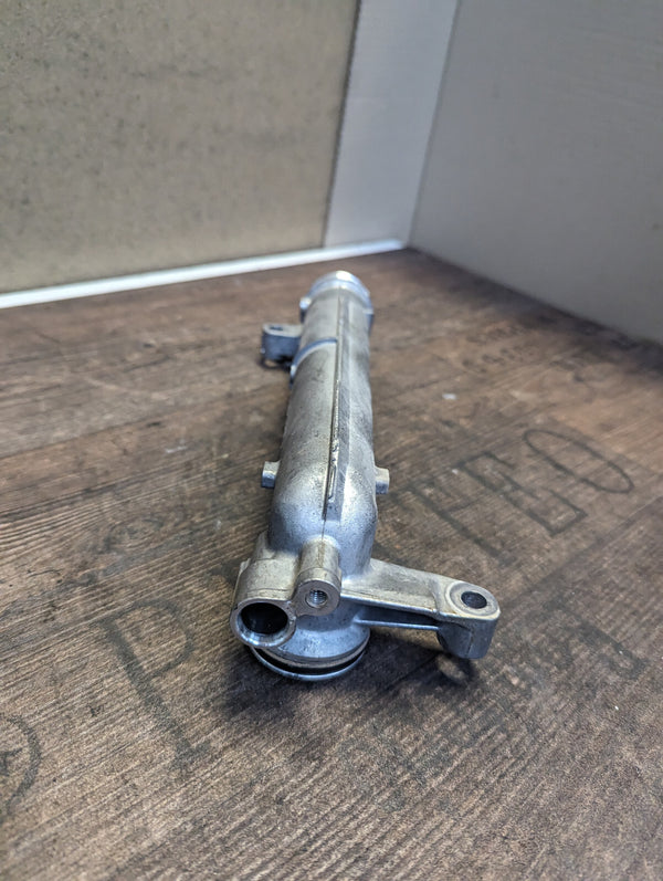 Mercedes Benz Wasserrohr Kühlmittelleitung A2742000153