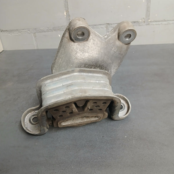 Original VOLKSWAGEN TRANSPORTER Lagerung für Schaltgetriebe - 7E0399151B -