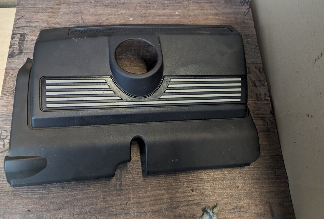 VW Touareg Oberteil Motorabdeckung 7L6103505