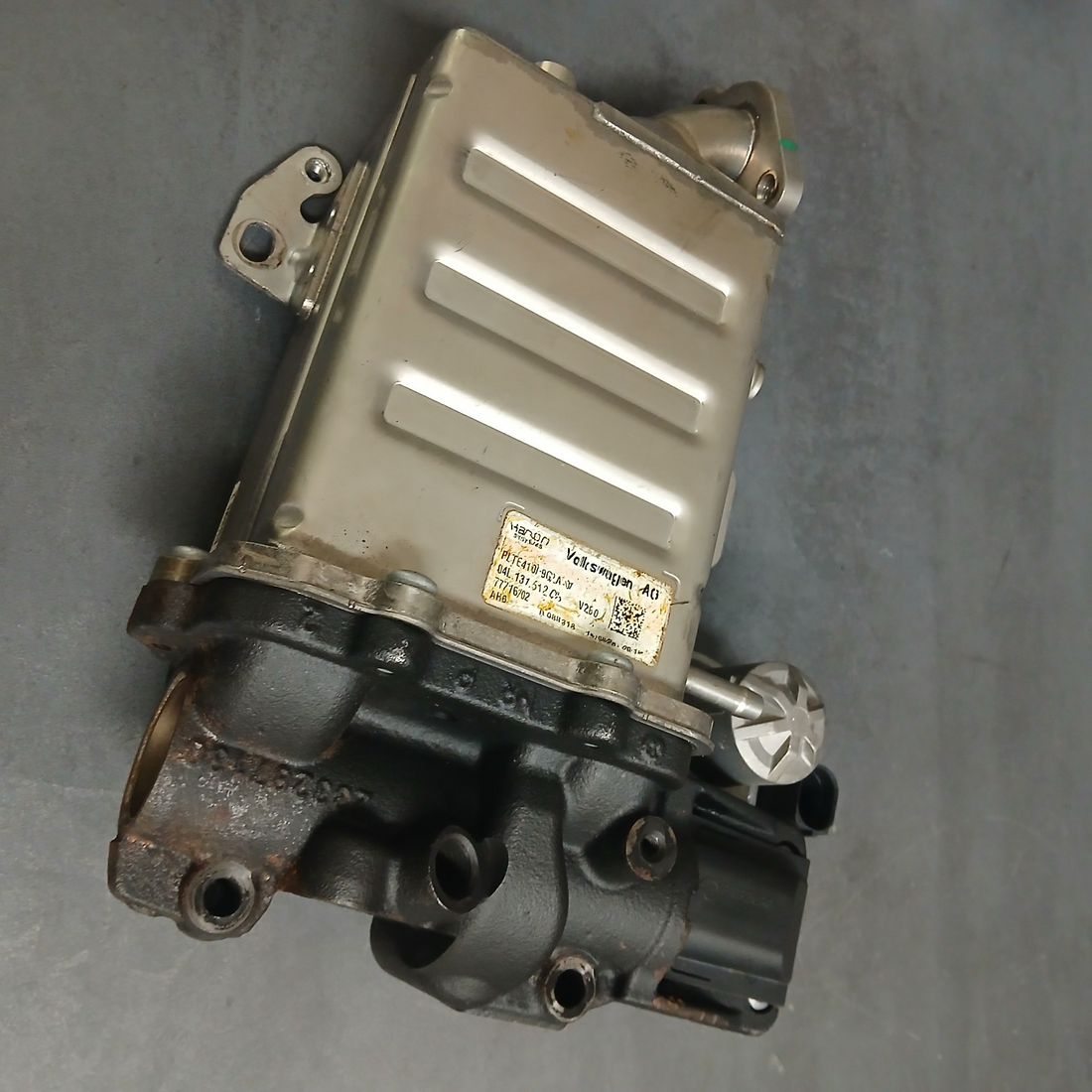 Original VW AGR-Kühler für Transporter CALIFORNIA T6 CARAVELLE   04L131512CF